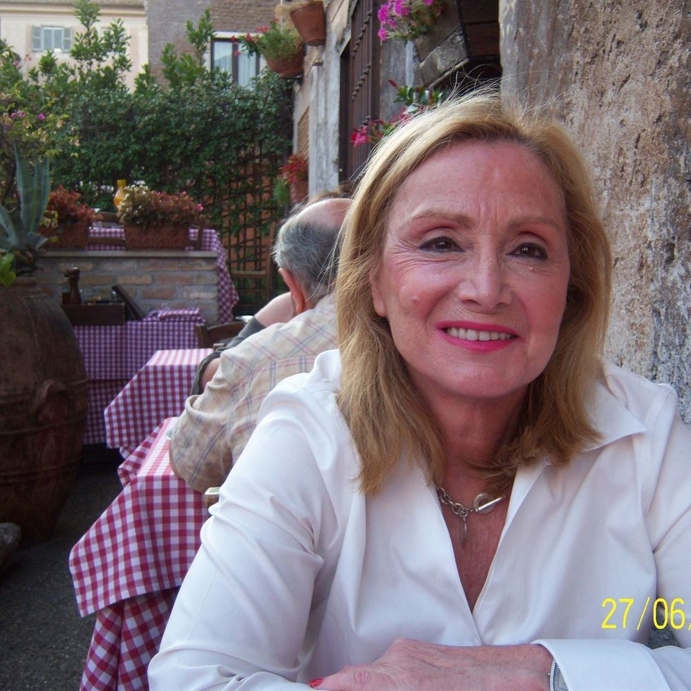 Meet your Posher, Dena
